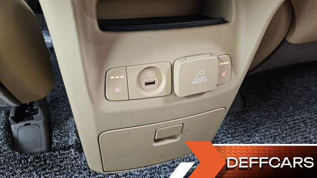 Kia CARNIVAL 9-Seater Noblesse Special купить на сайте DeffCars