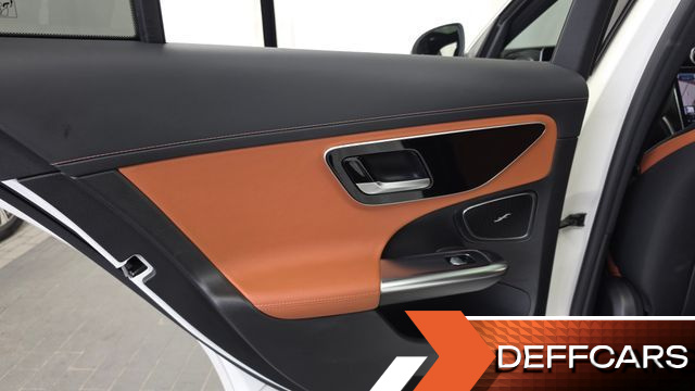 Mercedes C-CLASS C300 AMG Line купить на сайте DeffCars