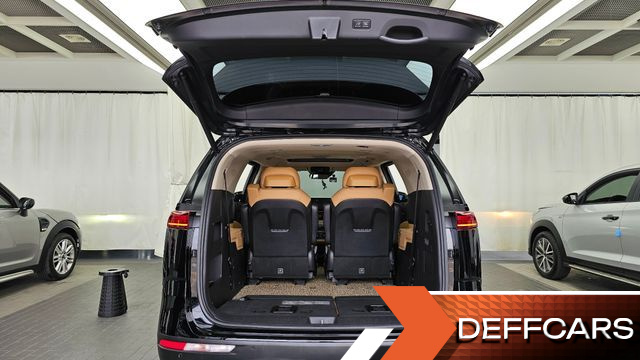 Kia CARNIVAL 7-Seater Signature купить на сайте DeffCars