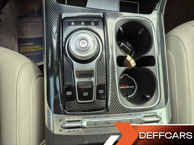 Kia CARNIVAL Diesel 9-Seater Signature купить на сайте DeffCars
