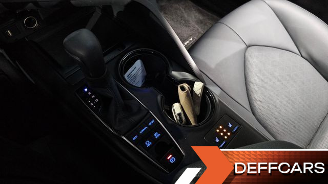 Toyota CAMRY 2.5 XSE Hybrid купить на сайте DeffCars