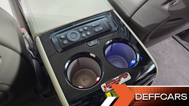 Kia CARNIVAL 7-Seater Hi-Limousine Signature купить на сайте DeffCars