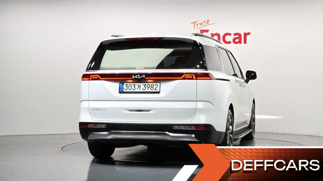 Kia CARNIVAL Gasoline 9-Seater Signature купить на сайте DeffCars