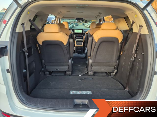Kia CARNIVAL 9-Seater Noblesse купить на сайте DeffCars