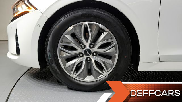 Kia K5 Signature купить на сайте DeffCars