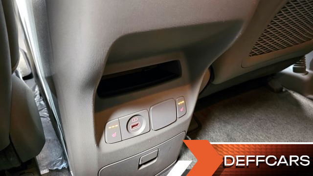 Kia CARNIVAL 9-Seater Prstige купить на сайте DeffCars