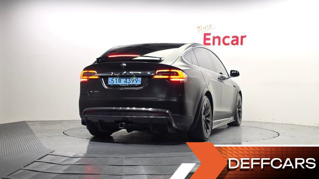 Tesla MODEL X 75D купить на сайте DeffCars
