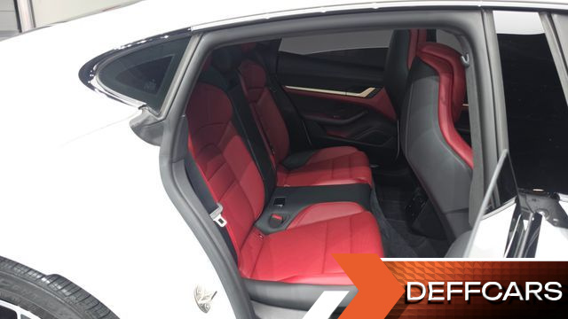 Porsche TAYCAN 4S купить на сайте DeffCars