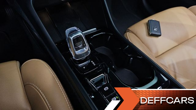 Volvo XC40 B4 Inscription купить на сайте DeffCars