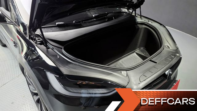 Tesla MODEL X AWD купить на сайте DeffCars