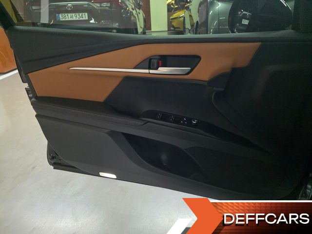 Toyota CAMRY 2.5 XLE Hybrid купить на сайте DeffCars