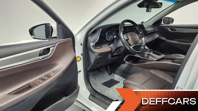 Hyundai GRANDEUR 2.5 Premium Choice купить на сайте DeffCars