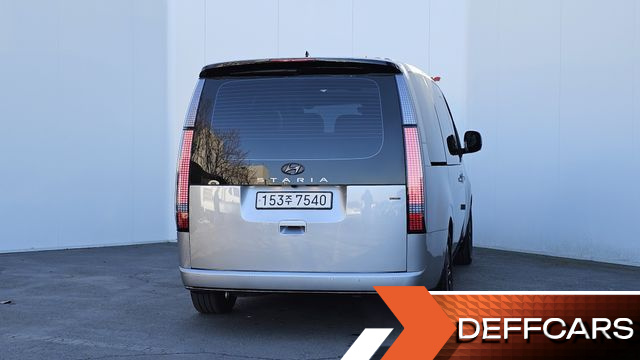 Hyundai STARIA 4WD Lounge 9-Seater Inspiration купить на сайте DeffCars