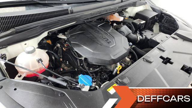 Kia CARNIVAL 9-Seater Signature купить на сайте DeffCars