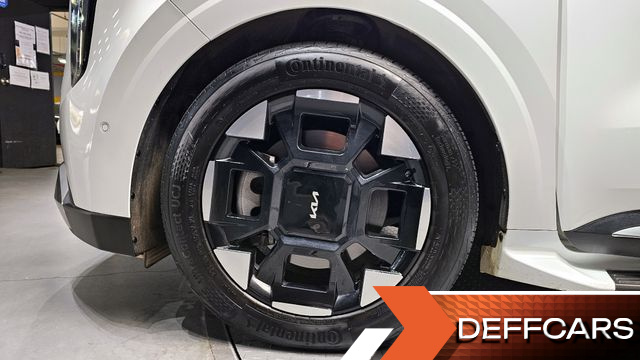 Kia CARNIVAL 9-Seater Signature купить на сайте DeffCars