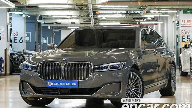 BMW 7-SERIES 740Li xDrive Design Pure Excellence купить на сайте DeffCars