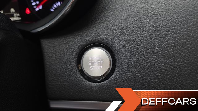 Kia STINGER 2.5 Platinum купить на сайте DeffCars