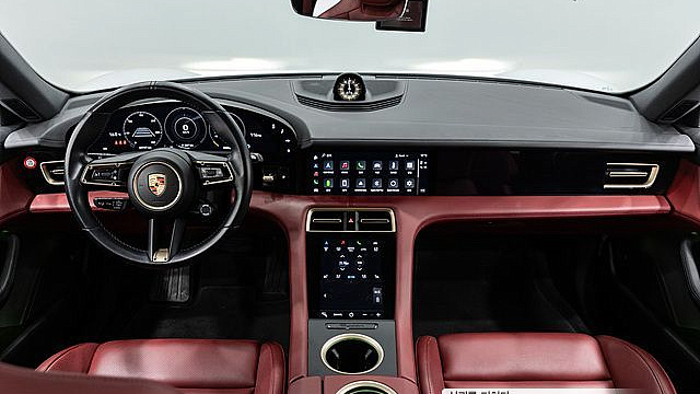 Porsche TAYCAN 4S Cross Turismo купить на сайте DeffCars