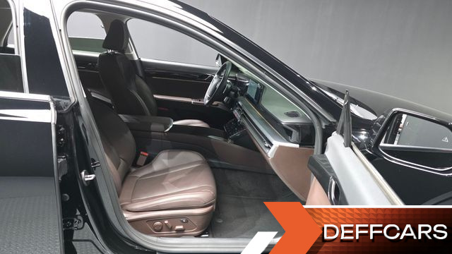 Hyundai GRANDEUR 2,5 Gasoline 2WD Exclusive купить на сайте DeffCars