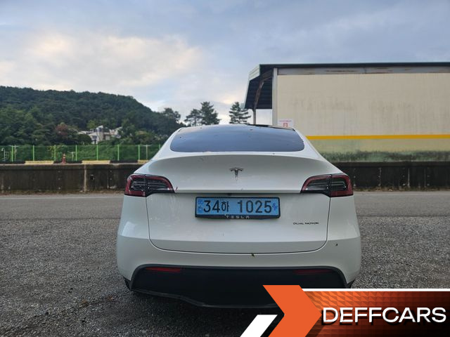 Tesla MODEL Y Long Range AWD купить на сайте DeffCars