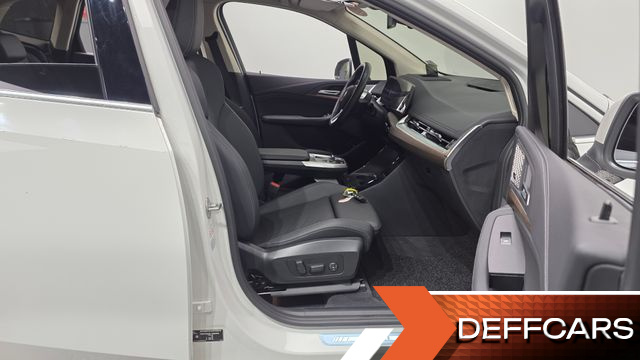 BMW 2-SERIES 220i Luxury купить на сайте DeffCars