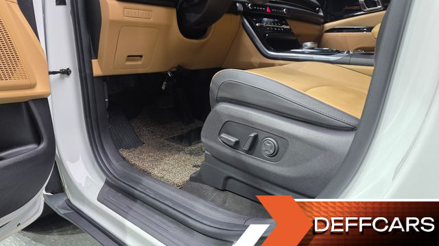 Kia CARNIVAL 9-Seater Noblesse купить на сайте DeffCars