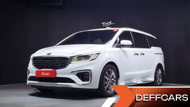 Kia CARNIVAL 7-Seater Limousine President купить на сайте DeffCars