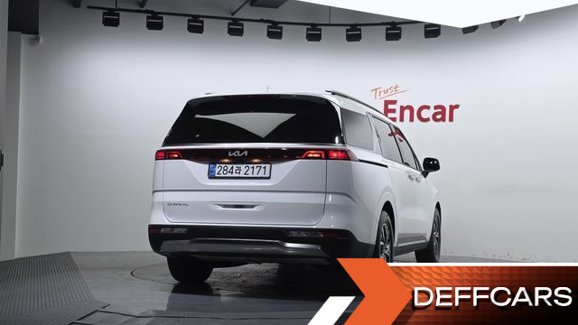Kia CARNIVAL 9-Seater Noblesse купить на сайте DeffCars
