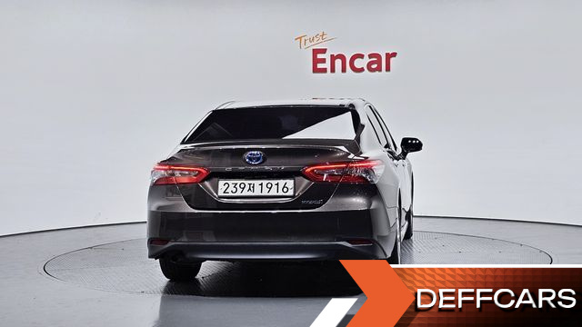 Toyota CAMRY 2.5 LE Hybrid купить на сайте DeffCars