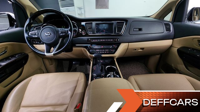 Kia CARNIVAL 9-Seater Prstige купить на сайте DeffCars