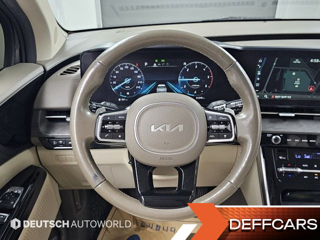 Kia CARNIVAL 9-Seater Noblesse купить на сайте DeffCars