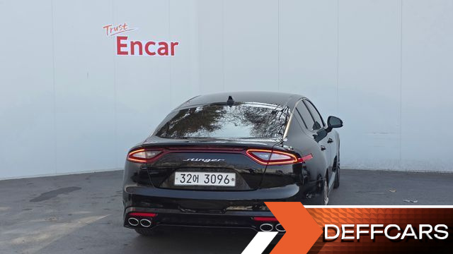 Kia STINGER 2.0 Turbo 2WD Platinum купить на сайте DeffCars