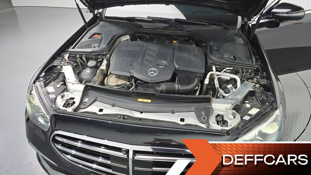 Mercedes E-CLASS E220d 4MATIC Exclusive купить на сайте DeffCars