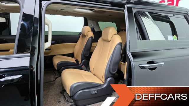 Kia CARNIVAL 9-Seater Signature купить на сайте DeffCars