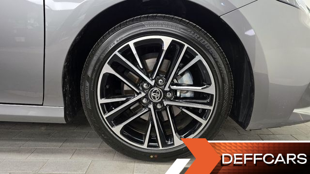 Toyota CAMRY 2.5 XLE Hybrid купить на сайте DeffCars