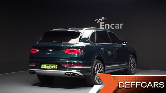 Bentley BENTAYGA 4.0 V8 EWB First Edition купить на сайте DeffCars