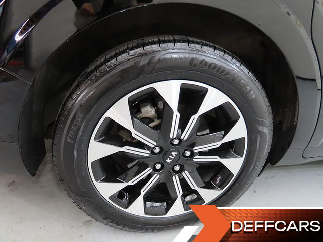 Kia CARNIVAL 9-Seater Signature купить на сайте DeffCars