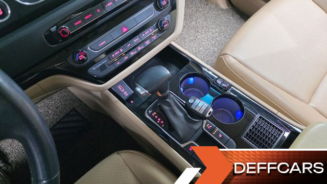 Kia CARNIVAL 9-Seater Hi-Limousine Luxury купить на сайте DeffCars