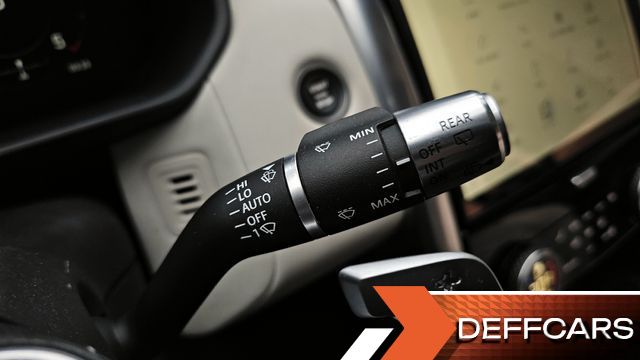 Land Rover DISCOVERY D250 SE купить на сайте DeffCars