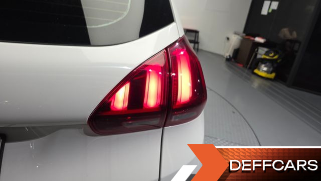 Peugeot 2008 1.5 BlueHDi Allure купить на сайте DeffCars