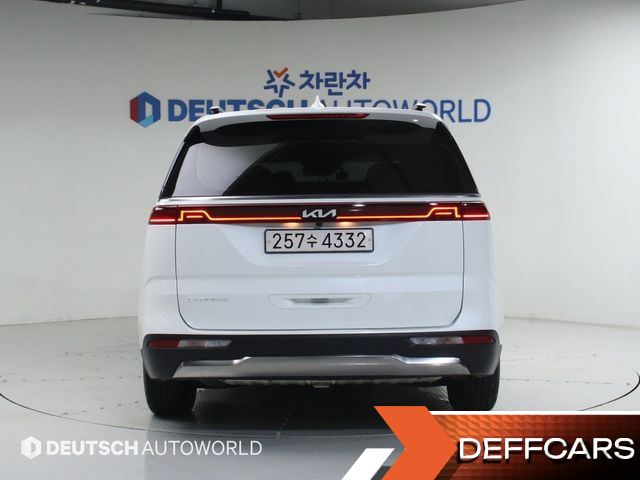 Kia CARNIVAL 9-Seater Signature купить на сайте DeffCars