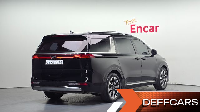 Kia CARNIVAL 9-Seater Signature купить на сайте DeffCars