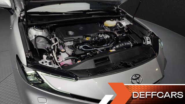 Toyota CAMRY 2.5 XLE Hybrid купить на сайте DeffCars