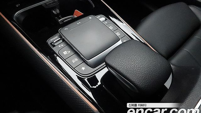Mercedes GLB-CLASS GLB200 d купить на сайте DeffCars