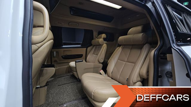 Kia CARNIVAL Gasoline 9-Seater Hi-Limousine Noblesse Special купить на сайте DeffCars