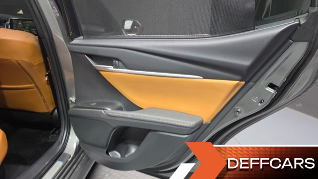 Toyota CAMRY 2.5 XLE Premium Hybrid купить на сайте DeffCars