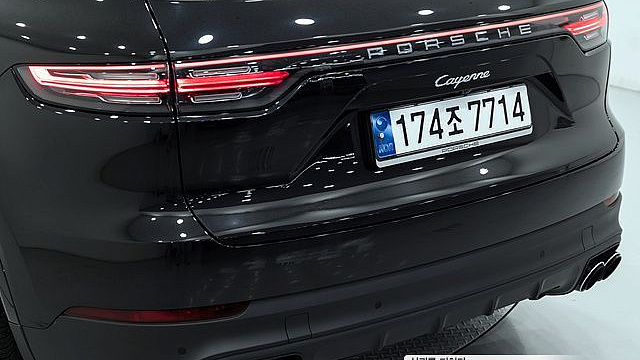 Porsche CAYENNE 3.0 купить на сайте DeffCars