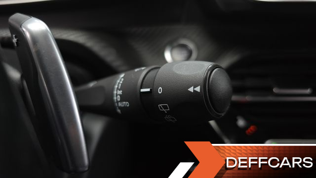 Peugeot 2008 1.5 BlueHDi Allure купить на сайте DeffCars