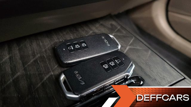 Kia K8 2.5 Gasoline 2WD Signature купить на сайте DeffCars