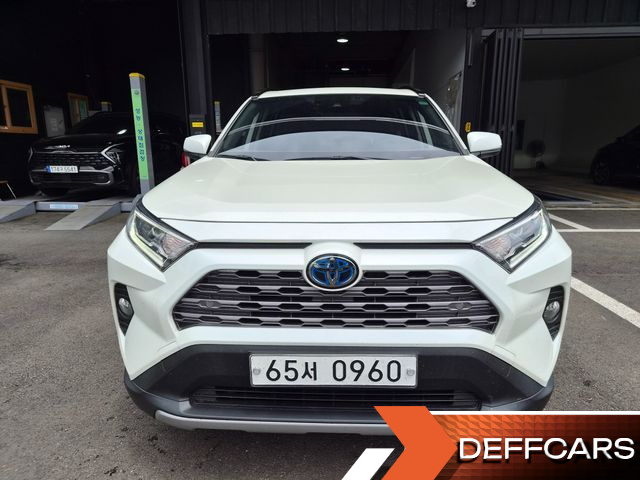 Toyota RAV4 2,5 4WD Hybrid LTD купить на сайте DeffCars